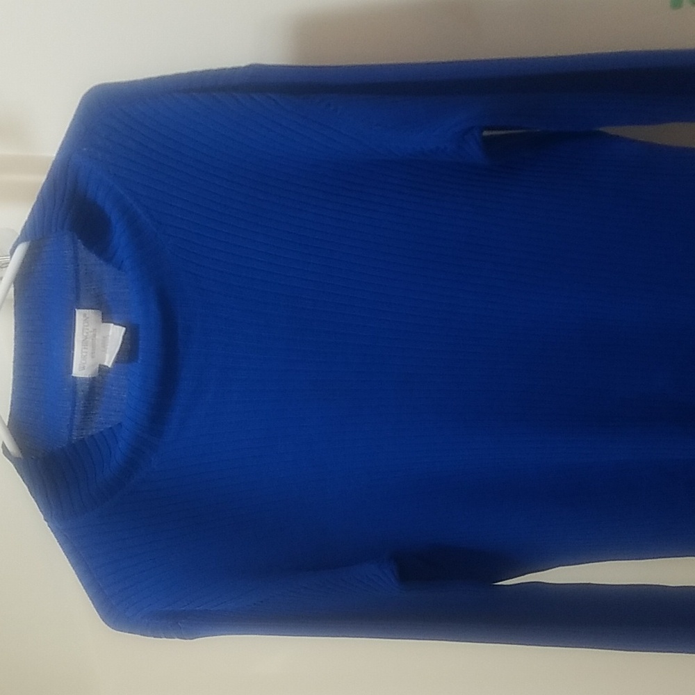 Blue Worthing, size large sweater